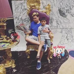 Meet your Posher, Eric